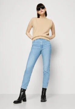 Wrangler Walker - Straight Leg Jeans - Supertubes 11 Wrangler Walker - Straight Leg Jeans - Supertubes -Wrangler c109a9edd37c4918a162201380426049