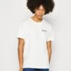 Wrangler Logo Tee - T-Shirt Basic - White -Wrangler c1d8ee6f615f40f0ba0433f353bd1d60