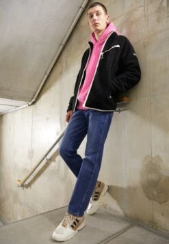 Wrangler Texas - Straight Leg Jeans - Friday