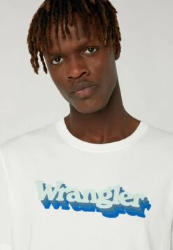 Wrangler Graphic Tee - T-Shirt Print - Worn White -Wrangler c5650d0db7c641aaa0a6ae46f20db5ac