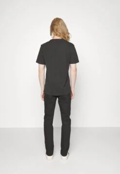 Wrangler Larston - Slim Fit Jeans - Atmosphere 9 Wrangler Larston - Slim Fit Jeans - Atmosphere -Wrangler cb99e76720fe48a4a8eabe48765d4380