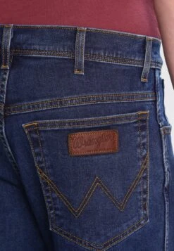 Wrangler Texas Stretch - Straight Leg Jeans - Darkstone -Wrangler cbc3d42f6e64494880b2bc4b0b5922f4