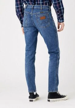 Wrangler Larston - Slim Fit Jeans - Dark Indigo -Wrangler ccf63d343ed744238e5ed3015853d12d