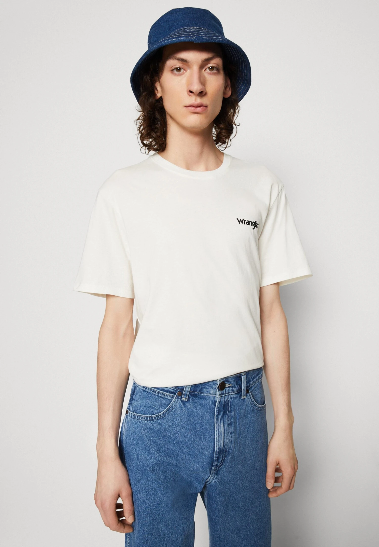 Wrangler Sign Off Tee 2 Pack- T-Shirt Basic - Captains Blue 7 Wrangler Sign Off Tee 2 Pack- T-Shirt Basic - Captains Blue - Afbeelding 5