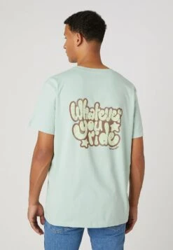 Wrangler Logo Tee - T-Shirt Print - Surf Spray