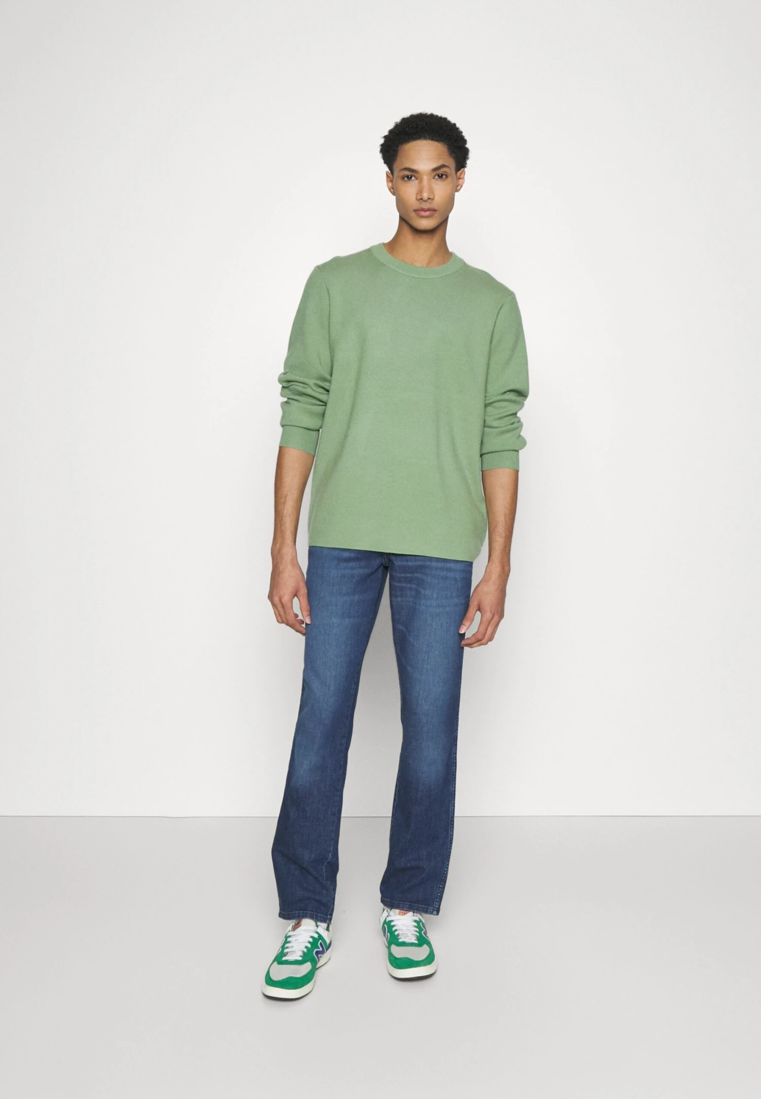 Wrangler Texas Slim - Slim Fit Jeans - Dark-Blue-Denim 4 Wrangler Texas Slim - Slim Fit Jeans - Dark-Blue-Denim - Afbeelding 2