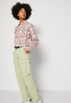 Wrangler CASEY JONES - Cargobroek 10 Wrangler CASEY JONES - Cargobroek -Wrangler d637222aad6b41e783b274c4ce12ebb6