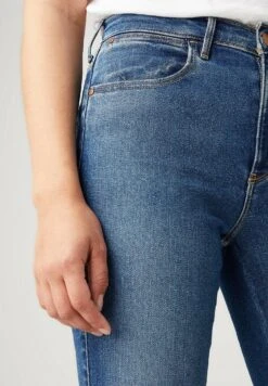 Wrangler Slim Fit Jeans - Blue Noise -Wrangler ded0c587fc86421cb74fb6e6a34150d5