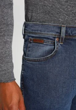 Wrangler Texas Stretch - Straight Leg Jeans - Stonewash -Wrangler e050e88d9ed44e5f91a6995be81602f5