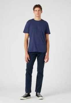 Wrangler 2 Pack - T-Shirt Basic - Navy 18 Wrangler 2 Pack - T-Shirt Basic - Navy -Wrangler e141cad7837349768059eb376782a9e9