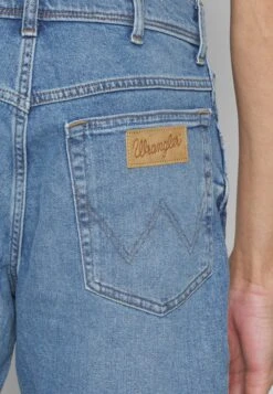 Wrangler Texas - Jeansshort - The Dude -Wrangler e50220e77cdd41d380a3a7a51025a105