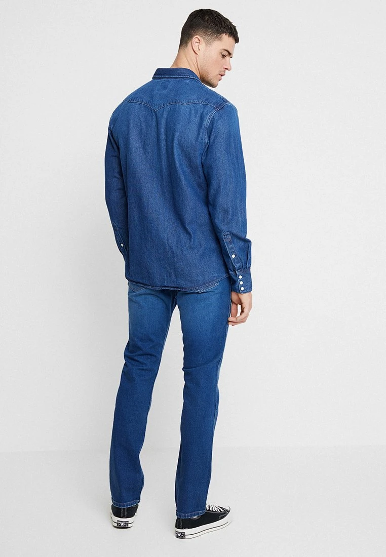 Wrangler Straight Leg Jeans - Stone Blue Denim 5 Wrangler Straight Leg Jeans - Stone Blue Denim - Afbeelding 3