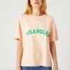 Wrangler Girlfriend - T-Shirt Print - Peach Melba 2 Wrangler Girlfriend - T-Shirt Print - Peach Melba -Wrangler ea4be420d89747bd89ce51edbb3492ee