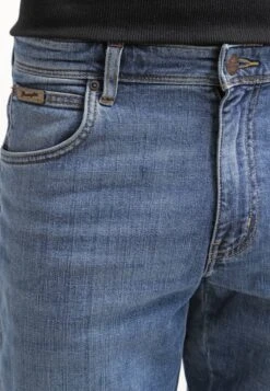 Wrangler Texas Stretch - Straight Leg Jeans - Worn Broke 13 Wrangler Texas Stretch - Straight Leg Jeans - Worn Broke -Wrangler ebc73af247e14985acf3dcac081f6c9d