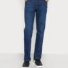 Wrangler Greensboro - Straight Leg Jeans - The Bullseye 1 Wrangler Greensboro - Straight Leg Jeans - The Bullseye -Wrangler edbe240f536b4471a75dad2778ab82ef