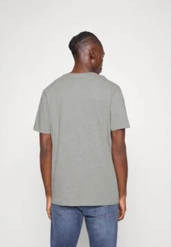 Wrangler 2 Pack - T-Shirt Basic - Mid Grey Melee -Wrangler ee849dafd69241cdbfff1c7f7dba3dbb