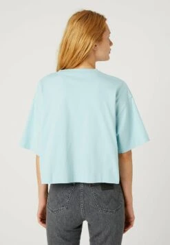 Wrangler Boxy - T-Shirt Print - Canal Blue 9 Wrangler Boxy - T-Shirt Print - Canal Blue -Wrangler f2ad44208b844c9abec8757f6906545c