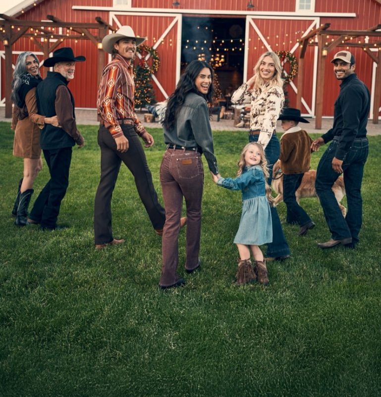 Wrangler 1 Wrangler -Wrangler Holiday25 HomepageHero Mobile nov4 2025